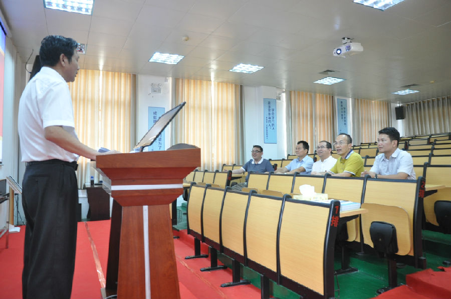 玉林市委常委、組織部長覃天衛(wèi)到廣西銀億調(diào)研