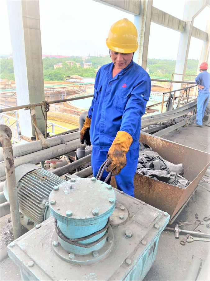 勤勉奮斗創(chuàng)佳績(jī)，匠心卓越樹(shù)新風(fēng)