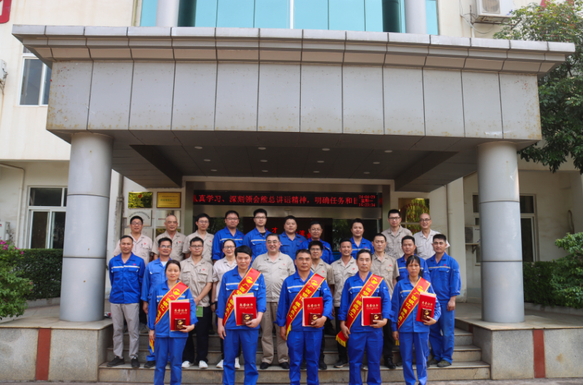 致敬匠心，爭先創(chuàng)優(yōu)